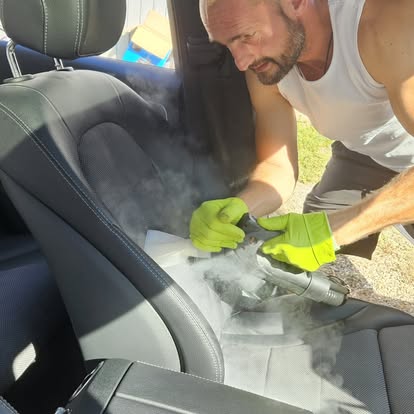 Curățătorie tapițerie auto Oradea pentru textil, piele și Alcantara
